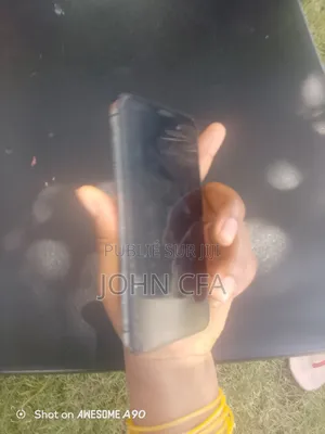Apple iPhone X 64 GB Noir