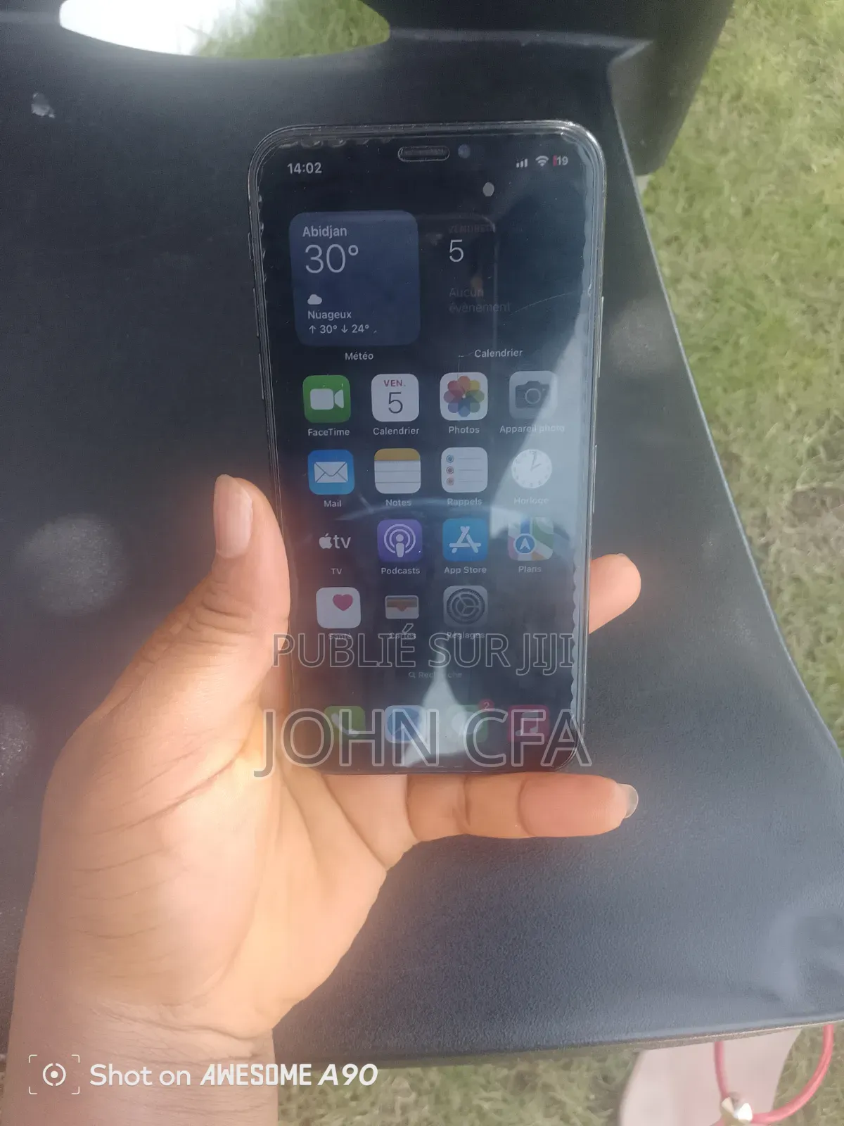 Apple iPhone X 64 GB Noir
