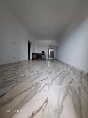 2chbre Appartement dans Ange Immobilier, Cocody à Louer