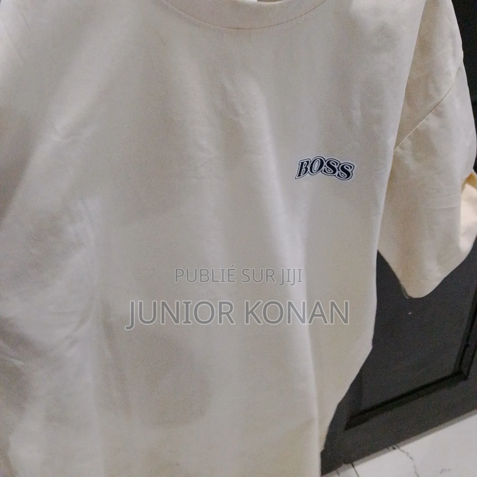 Vente De Vêtements