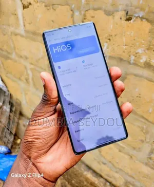 Nouveau Tecno Camon 30 256 GB Or rose