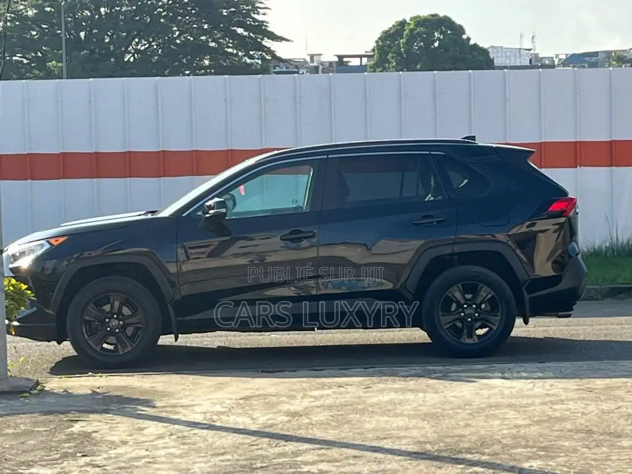 Toyota RAV4 XLE 2021 Noir