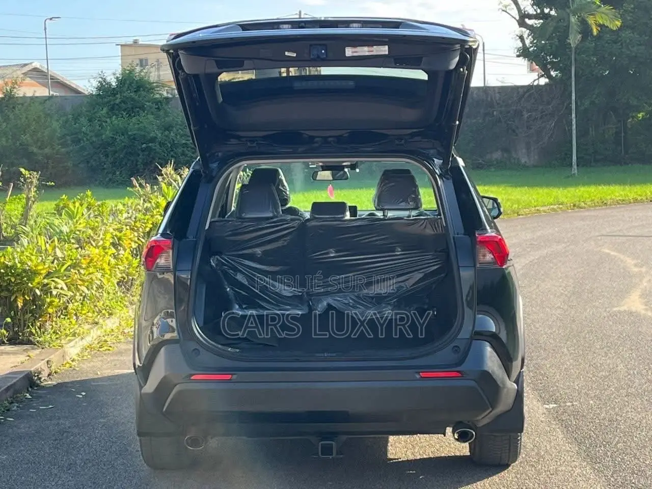 Toyota RAV4 XLE 2021 Noir