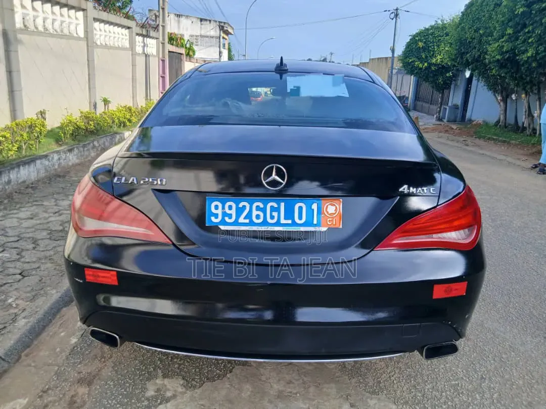 Mercedes-Benz GLA 250 2015 Noir