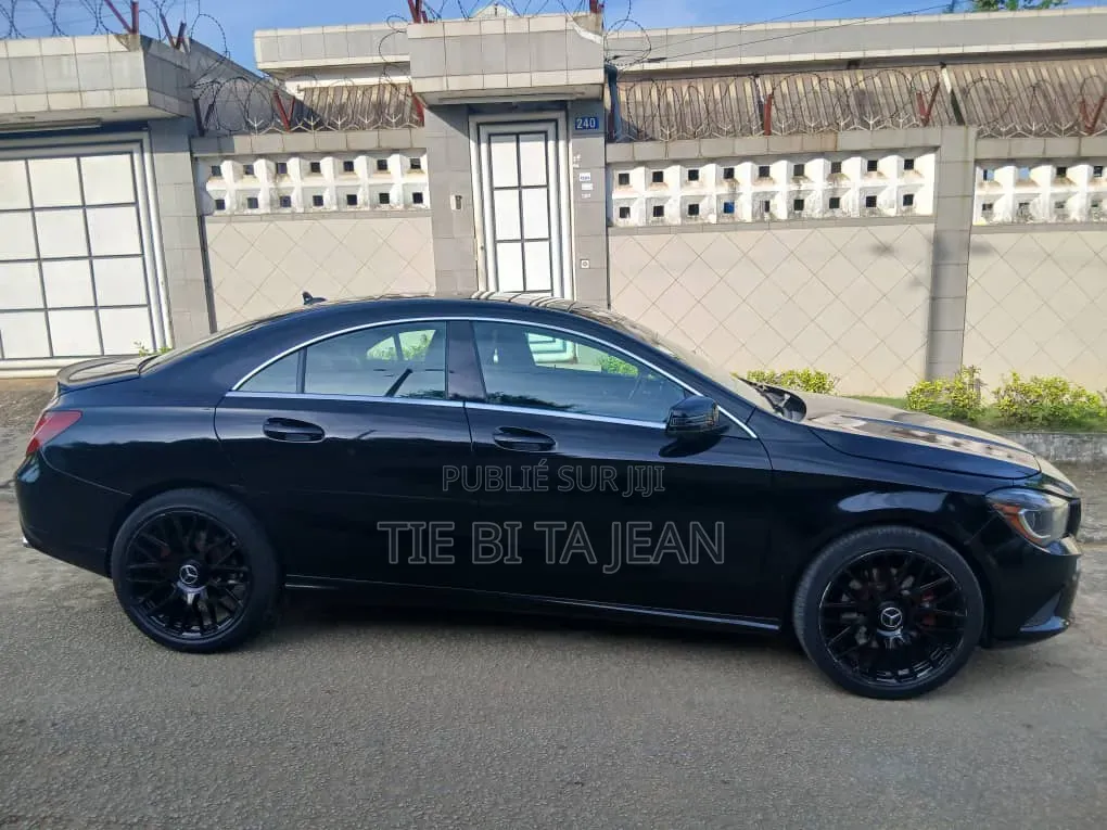 Mercedes-Benz GLA 250 2015 Noir
