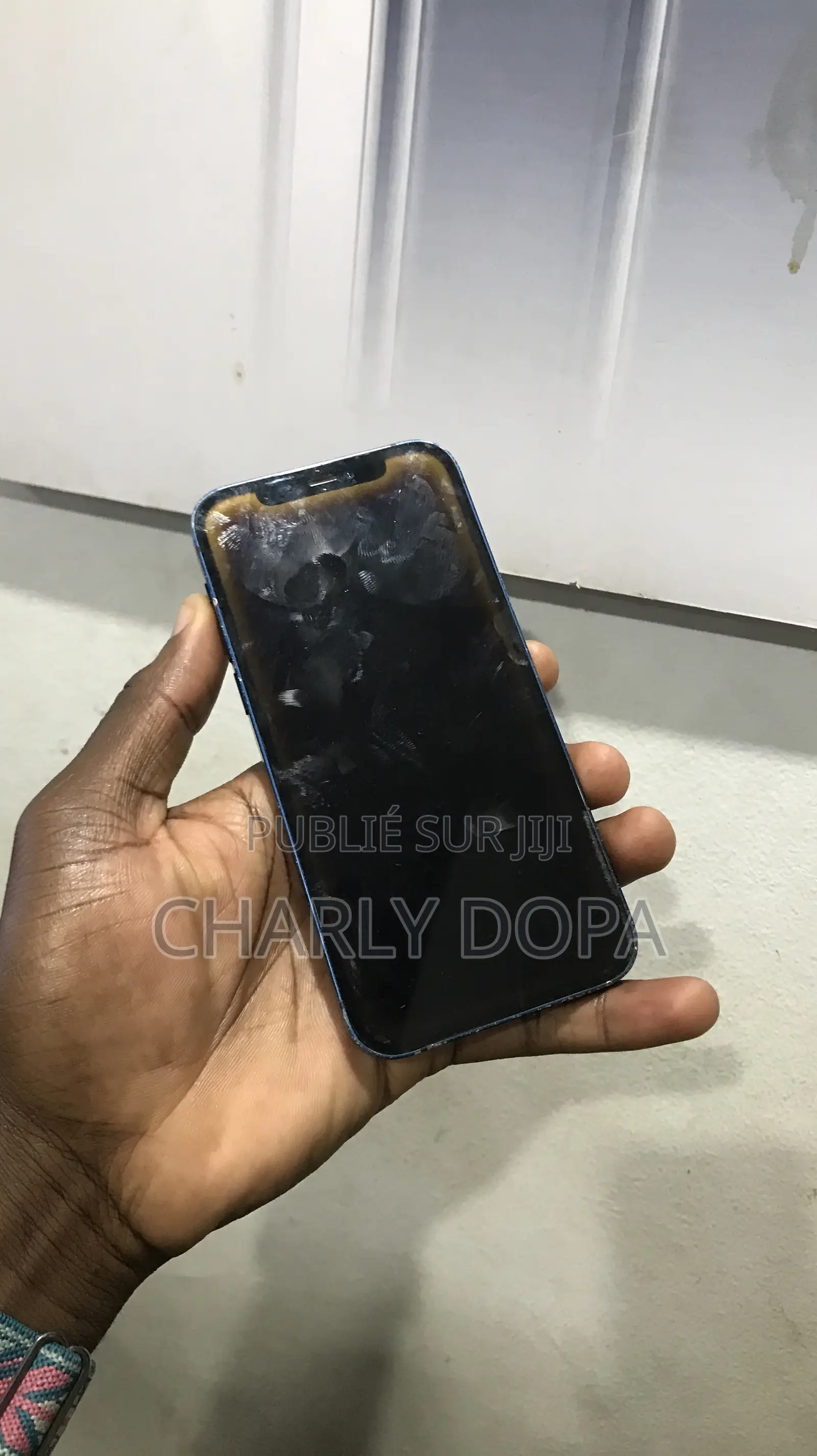 Apple iPhone 12 64 GB Bleu