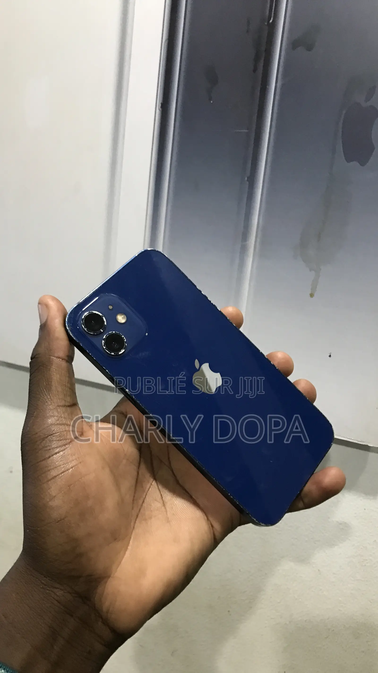 Apple iPhone 12 64 GB Bleu