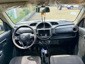Suzuki S-Presso 2023 Blanc