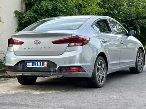 Hyundai Elantra 2020 Autre