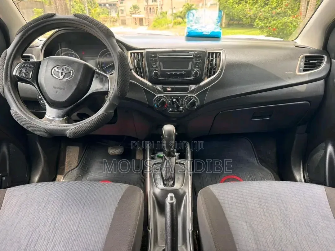 Toyota Starlet 2021 Blanc