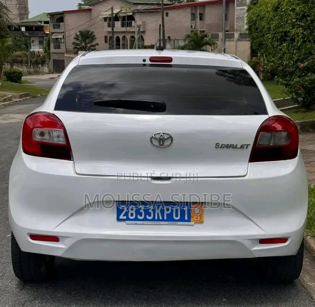 Toyota Starlet 2021 Blanc