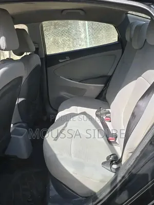 Hyundai Accent GLS 4dr Sedan (1.6L 4cyl 6A) 2015 Noir