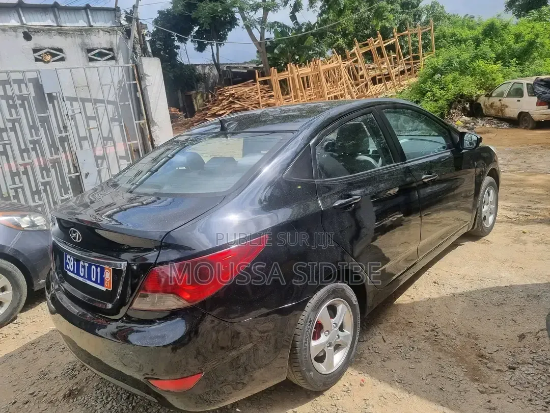 Hyundai Accent GLS 4dr Sedan (1.6L 4cyl 6A) 2015 Noir