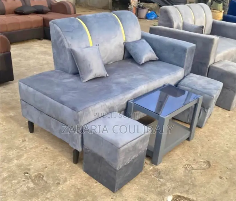 Fauteuil Disponible