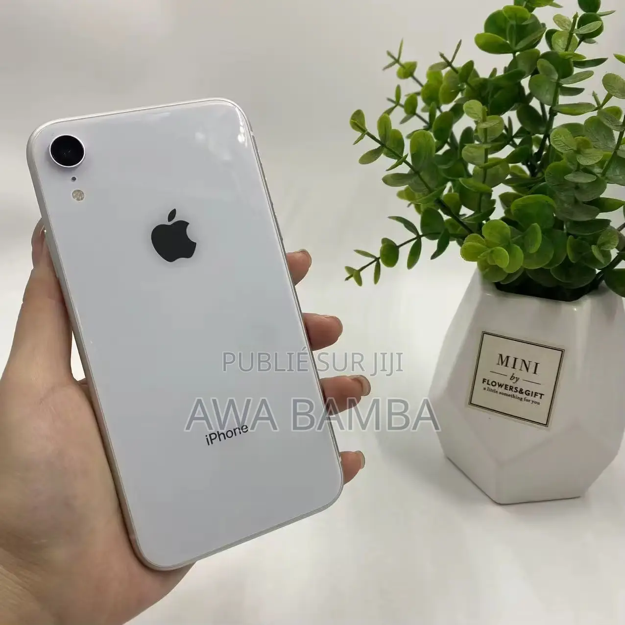 Nouveau Apple iPhone XR 64 GB Blanc