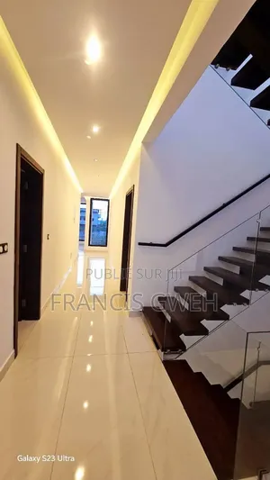 5chbre Duplex dans Francis Gweh, Cocody à Vendre