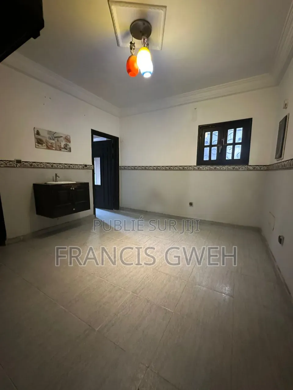 5chbre Duplex dans Francis Gweh, Cocody à Louer