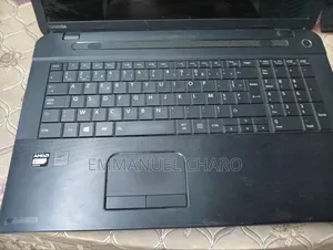 Ordinateur portable Toshiba Satellite C50 4GB AMD HDD 320GB