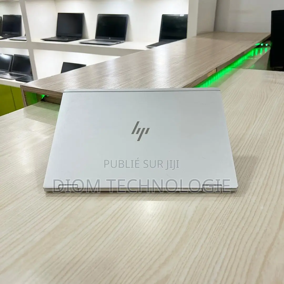 Ordinateur portable HP EliteBook 1030 8GB Intel Core i5 SSD 512GB