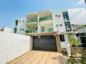 2chbre Appartement dans Cocody à Vendre