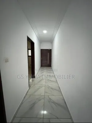 2chbre Appartement dans Cocody à Vendre