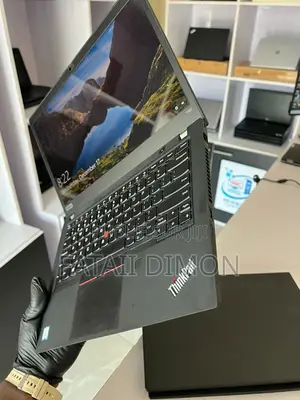 Nouveau Lenovo ThinkPad T470s 16GB Intel Core i7 SSD 512GB