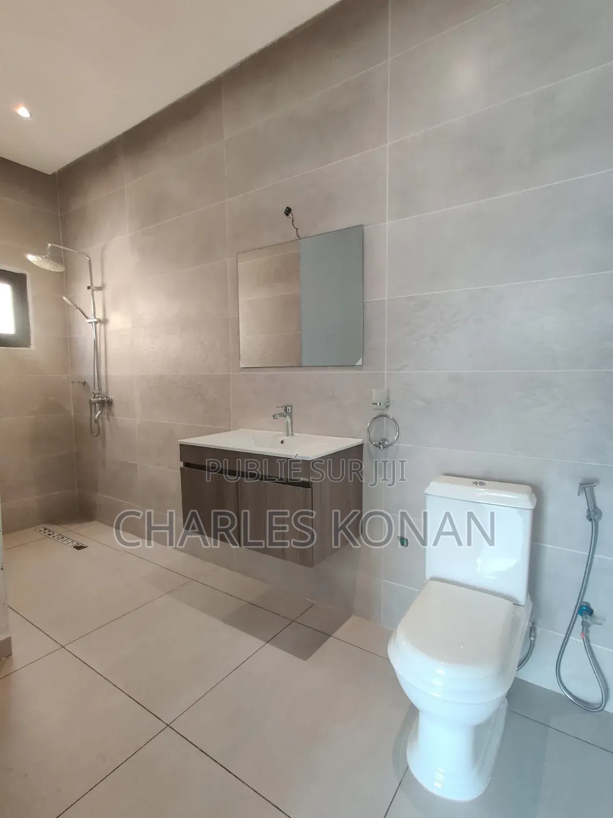 4chbre Duplex dans Bingerville à Vendre