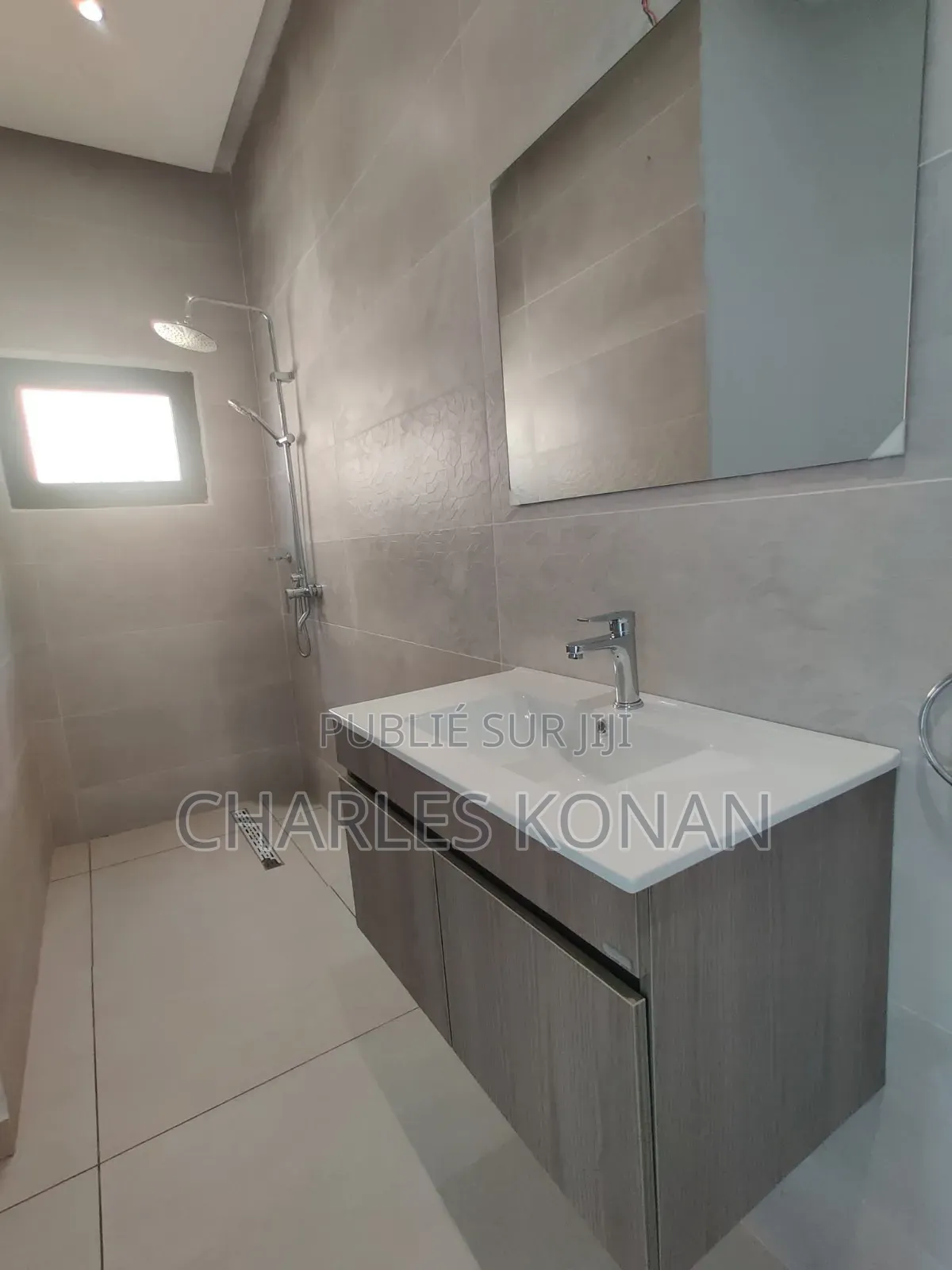 4chbre Duplex dans Bingerville à Vendre