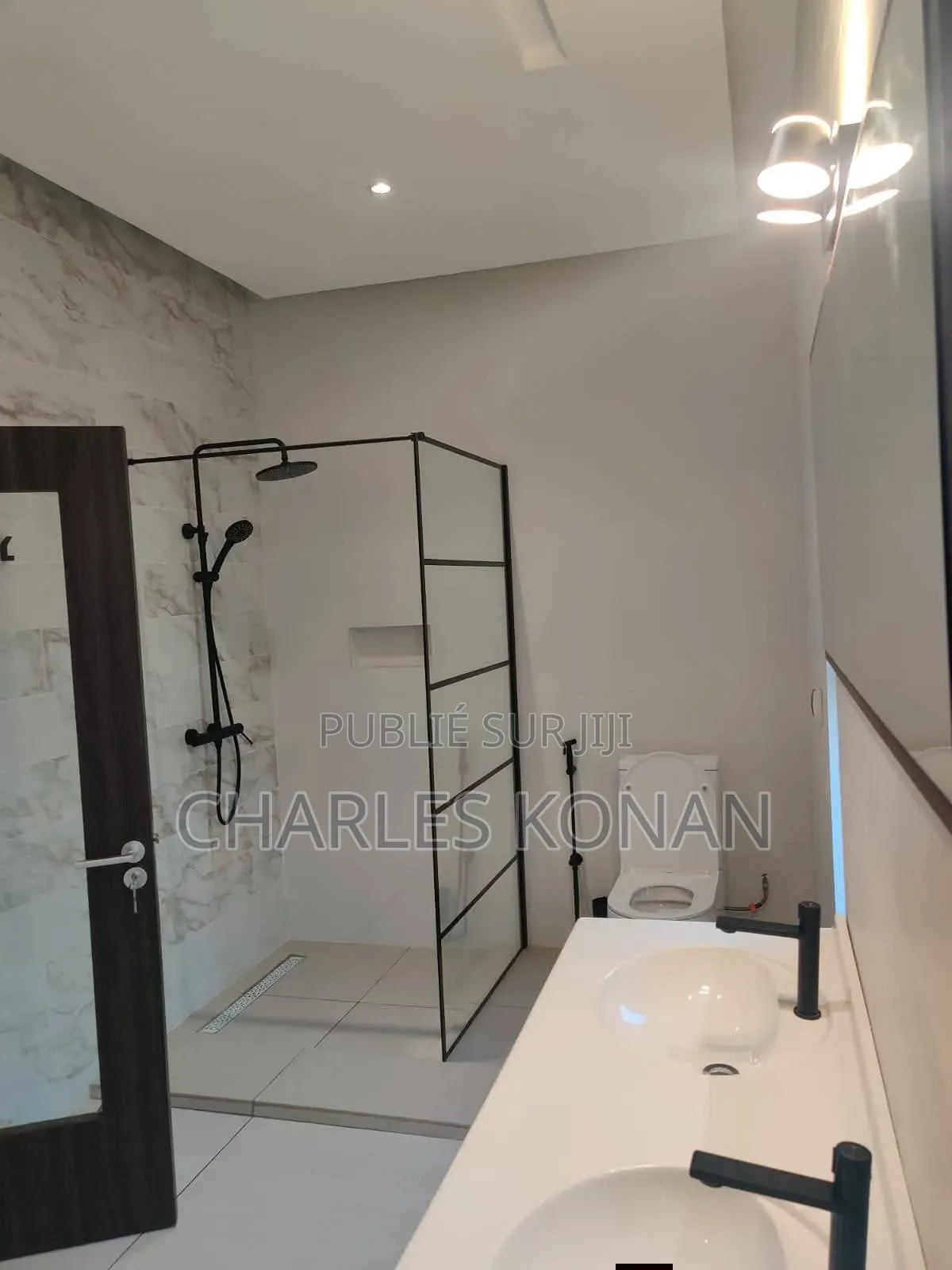 4chbre Duplex dans Bingerville à Vendre