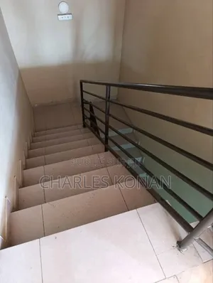 Meublé 6chbre Manoir dans Bingerville à Vendre