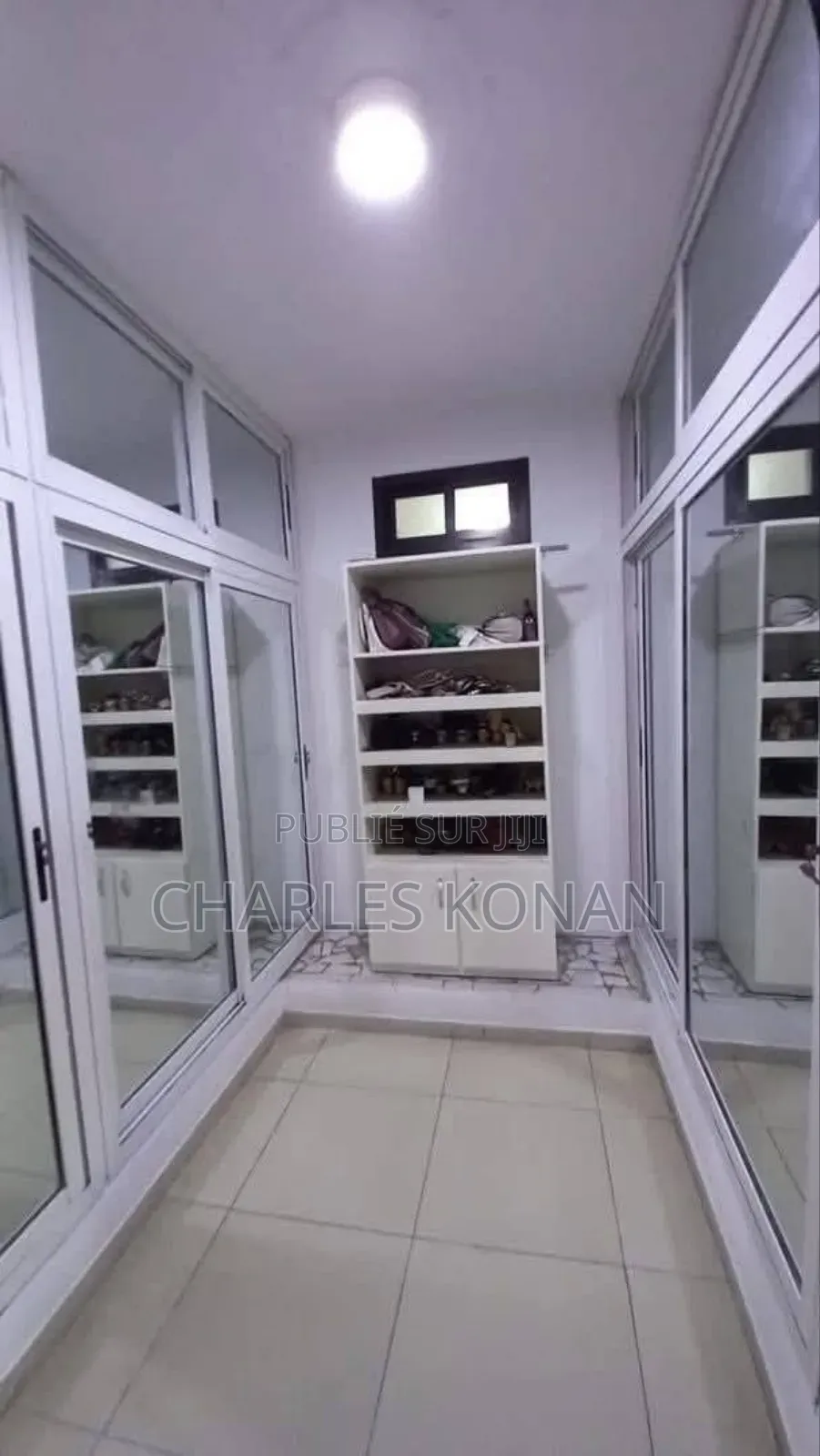 Meublé 6chbre Manoir dans Bingerville à Vendre