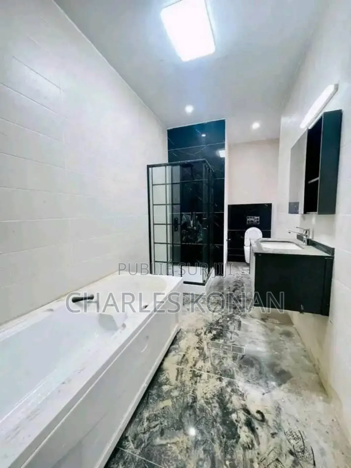 Meublé 6chbre Manoir dans Bingerville à Vendre