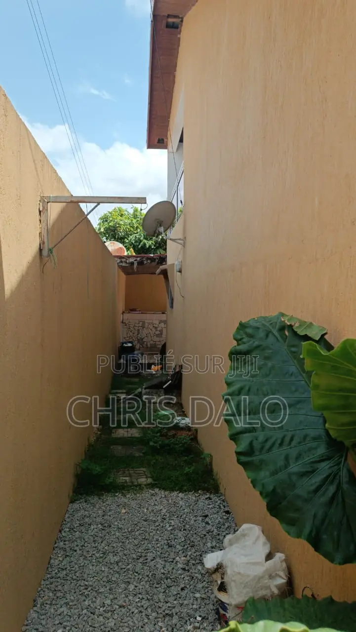 4chbre Duplex dans Villa Haut Standing, Cocody à Louer