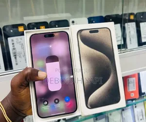 Nouveau Apple iPhone 15 Pro Max 512 GB Argenté