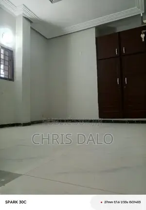 2chbre Appartement dans Appartement Haut, Cocody à Louer