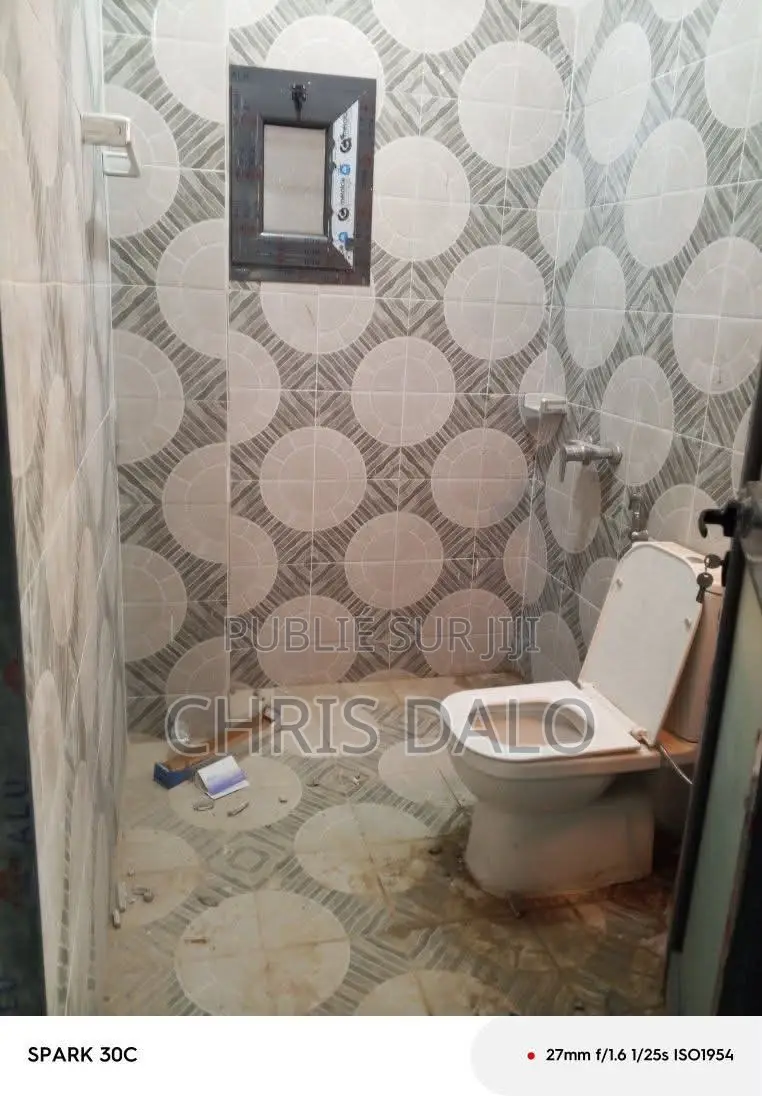 2chbre Appartement dans Appartement Haut, Cocody à Louer
