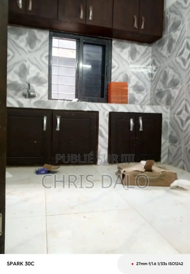 2chbre Appartement dans Appartement Haut, Cocody à Louer