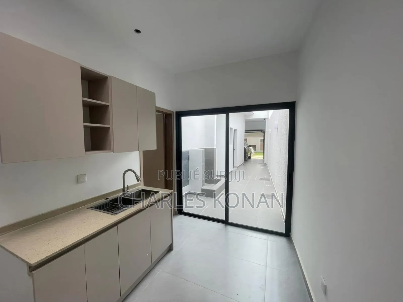 3chbre Duplex dans Bingerville à Vendre