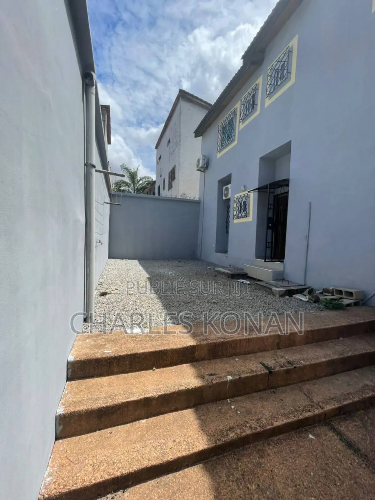 5chbre Duplex dans Bingerville à Vendre