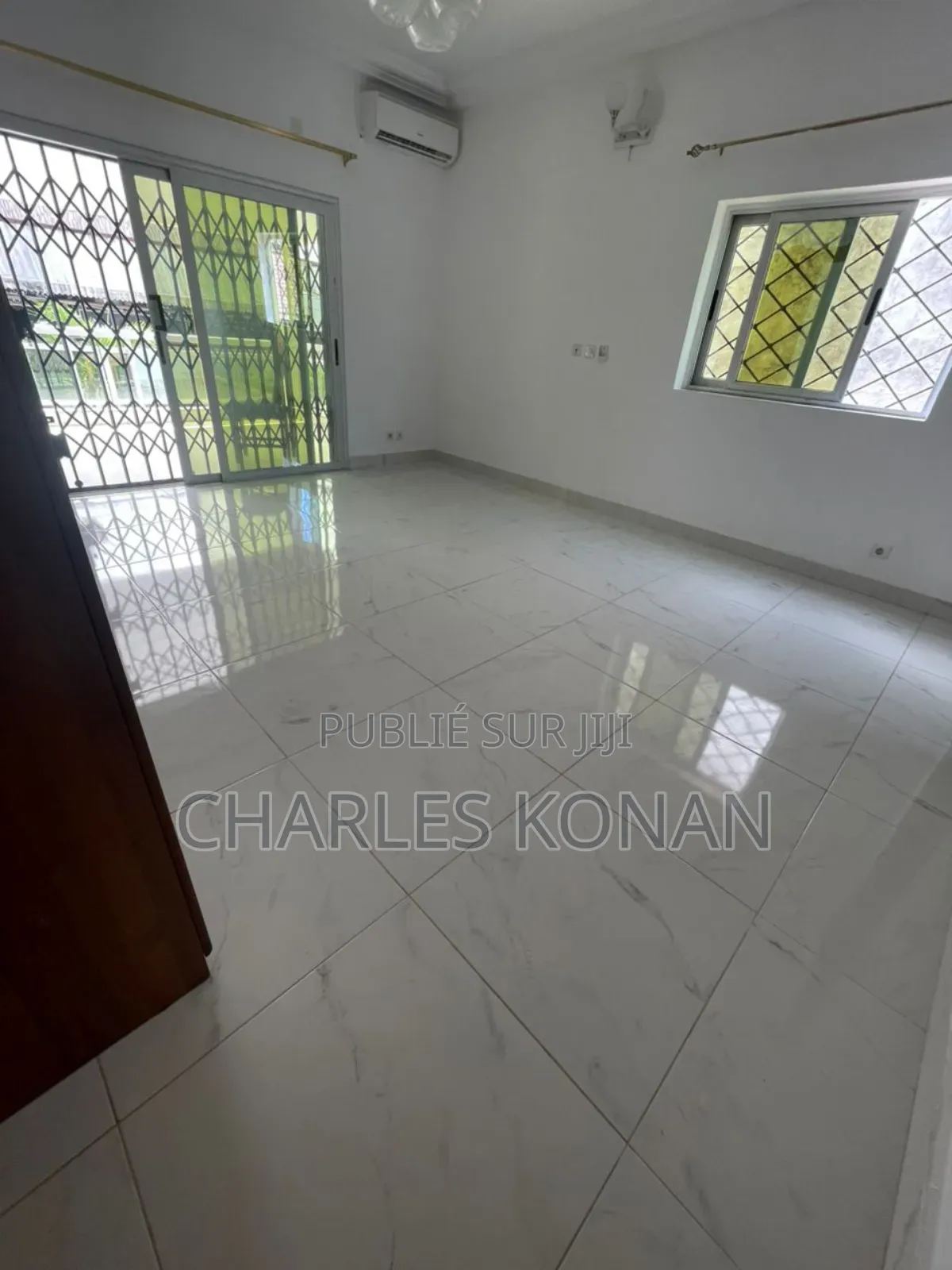 5chbre Duplex dans Bingerville à Vendre