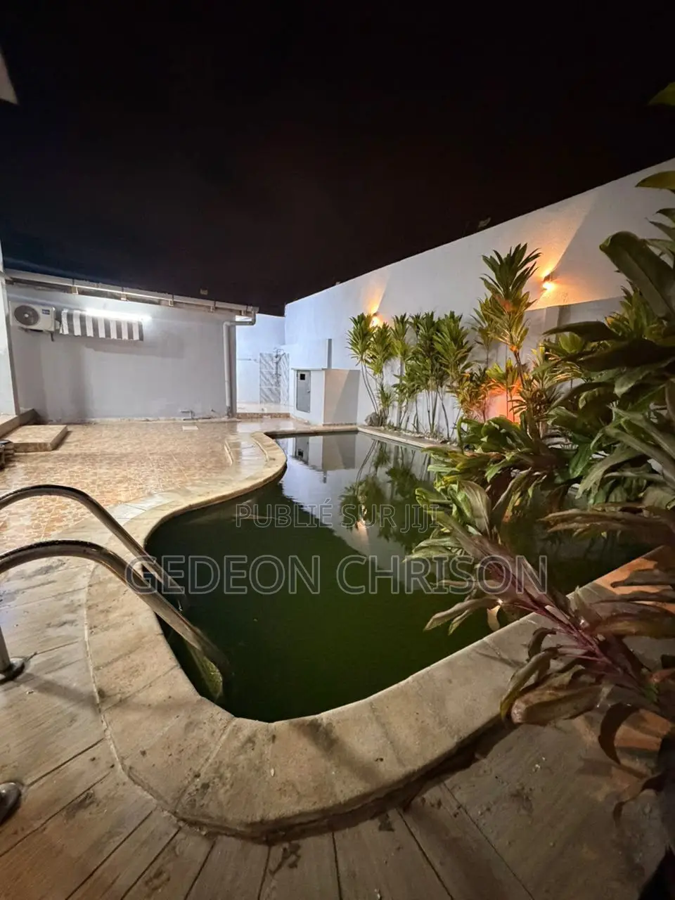 4chbre Villa dans Cocody à Louer