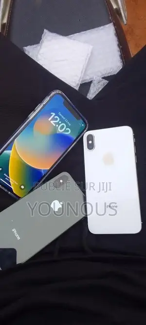 Apple iPhone X 64 GB Noir