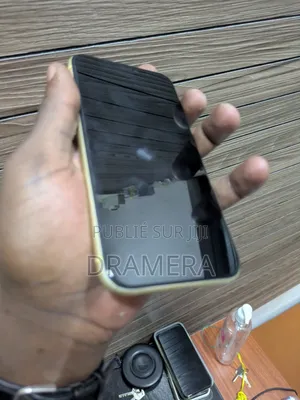 Nouveau Apple iPhone XR 64 GB Jaune