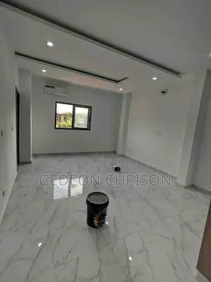 3chbre Appartement dans Cocody à Louer