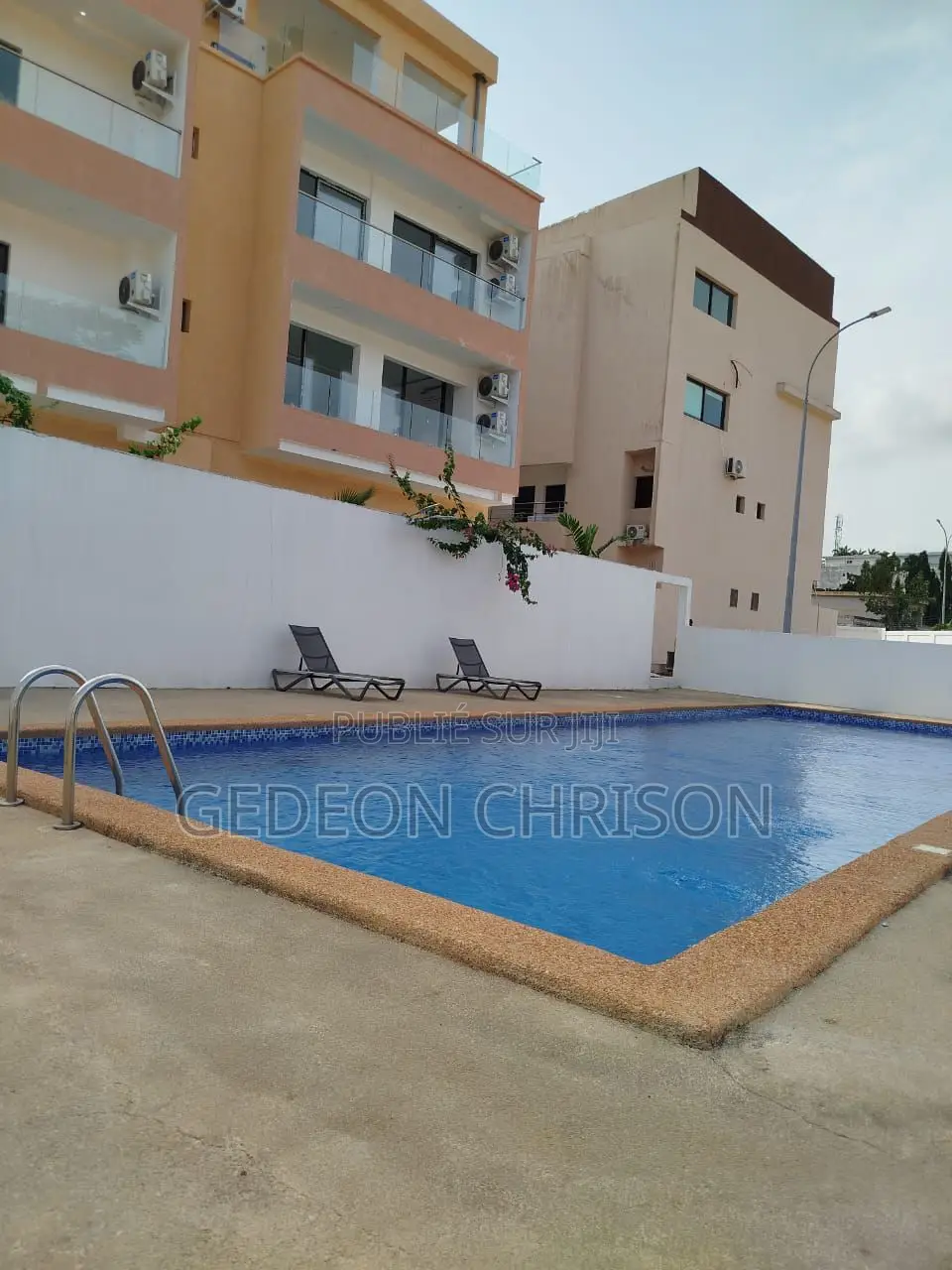 3chbre Appartement dans Cocody à Louer