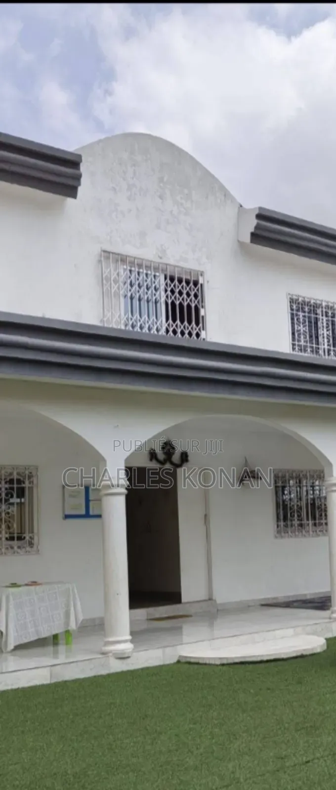 6chbre Duplex dans Cocody à Vendre