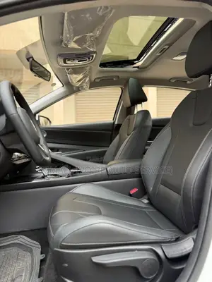 Hyundai Elantra 2025 Blanc
