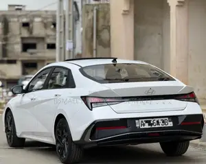 Hyundai Elantra 2025 Blanc
