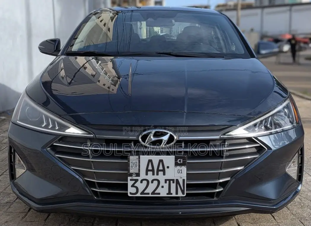 Hyundai Elantra 2020 Bleu