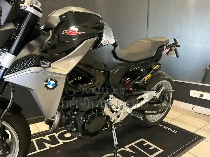 Nouveau BMW F 800 R 2021 Noir
